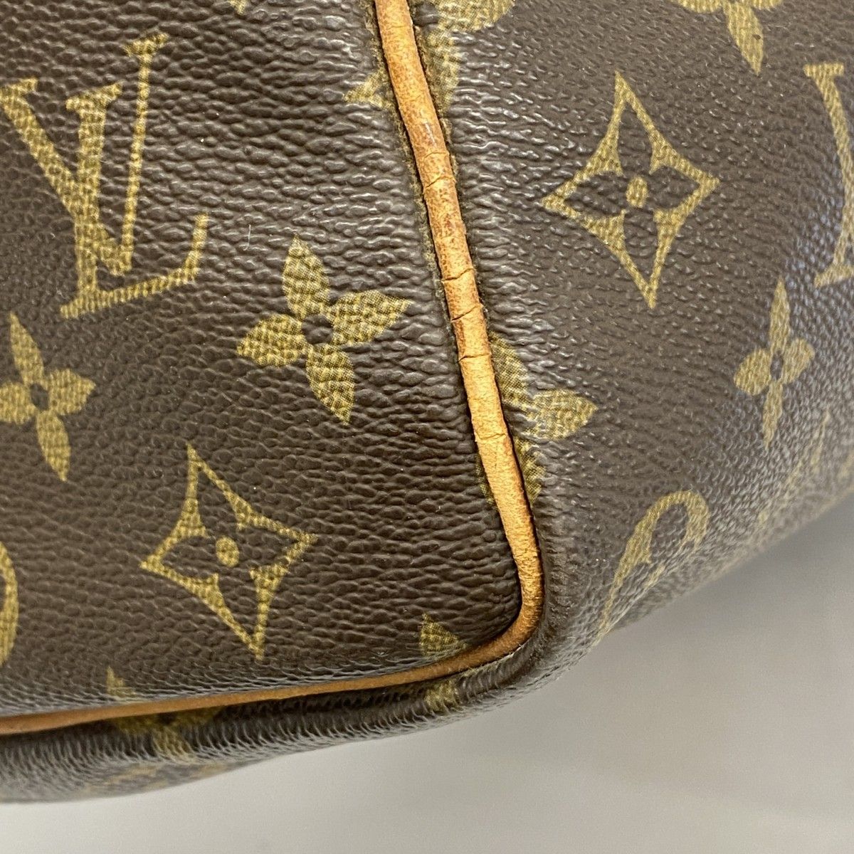 ボストンバッグ