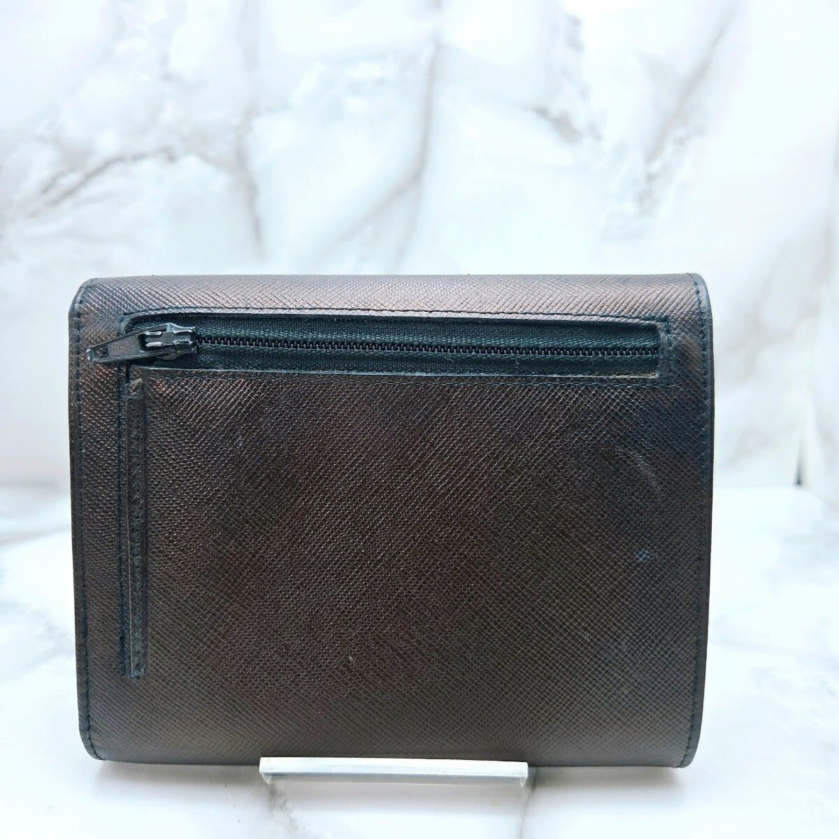 プラダ サフィアーノ