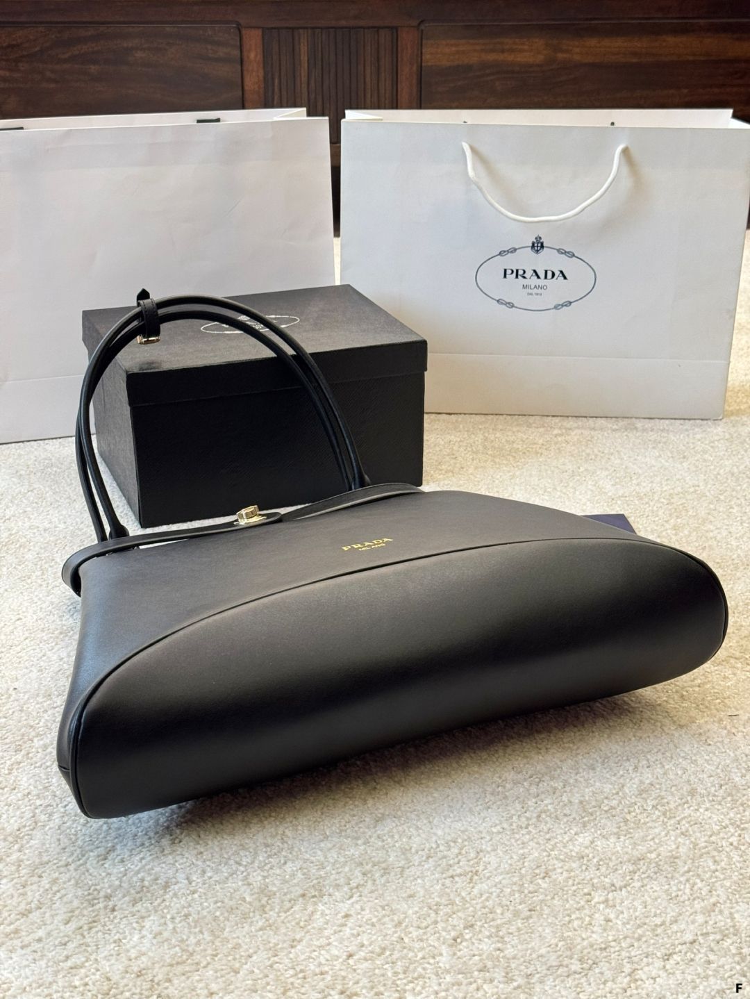 PRADA ショルダーバッグ 今日特価】Prada 25 ショーコレクション ショルダーバッグ 45
