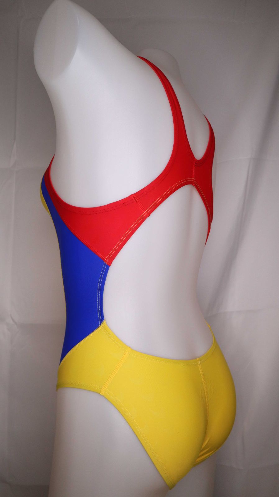 Speedo 競泳水着 赤・白・黄 speedo 競泳水着 赤/白/黄 Speedo - スピード 公式オンラインストア