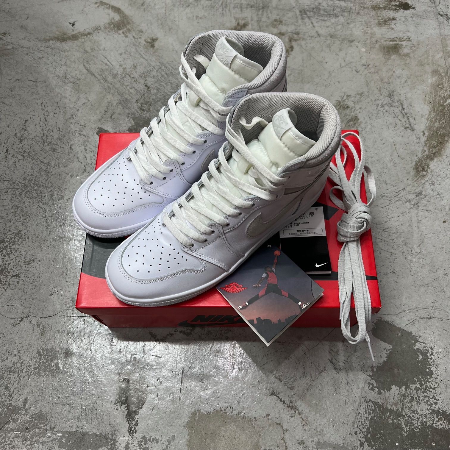 国内正規 新品 NIKE AIR JORDAN 1 HIGH 85 NEUTRAL GREY BQ4422