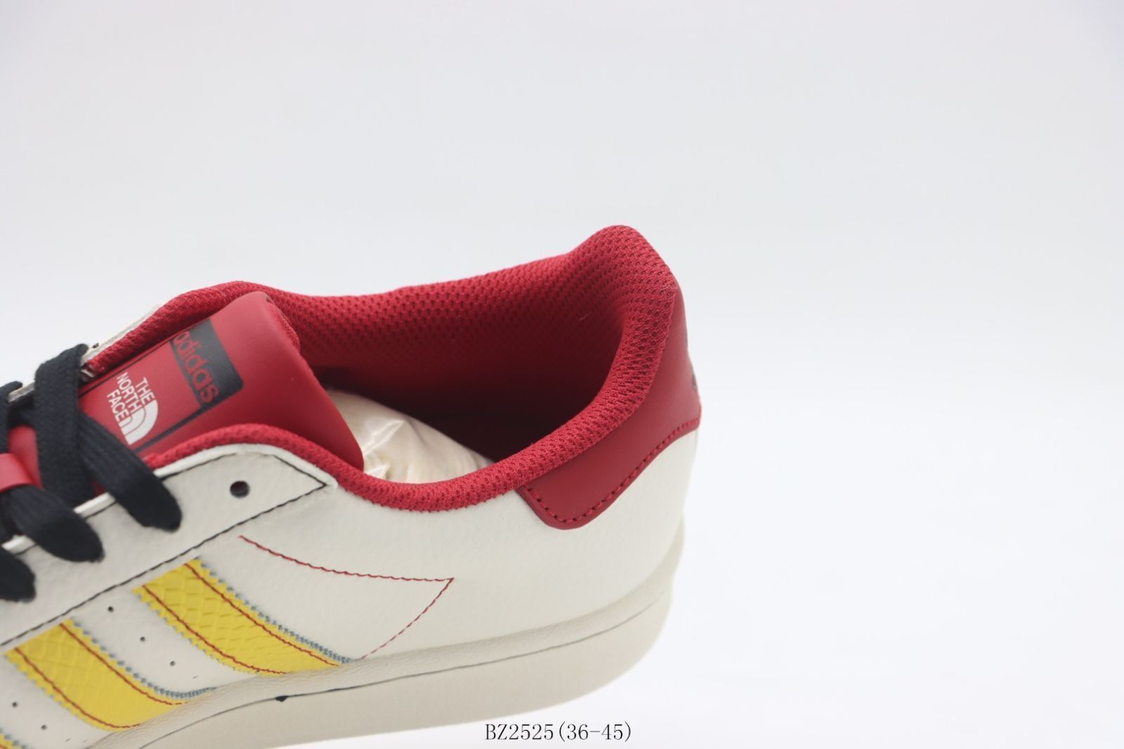 【新品未使用】アディダス   adidas シューズ 2025年最新】adidas zx 9000の人気アイテム - メルカリ