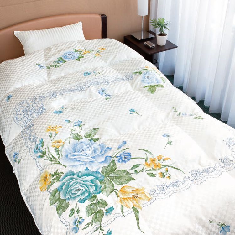 真絹・羽毛ふとん専用　シルクカバー　150×210cm 未使用品 真絹・羽毛ふとん専用 シルクカバー 150×210cm 未使用品 真絹・羽毛