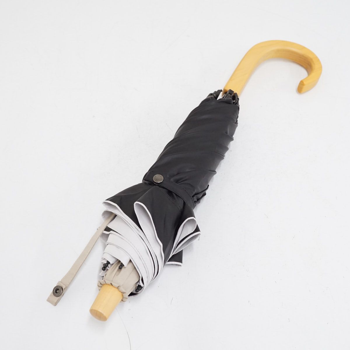 サンバリア100 完全遮光折日傘 USED美品 2段折 コンビ ベージュ