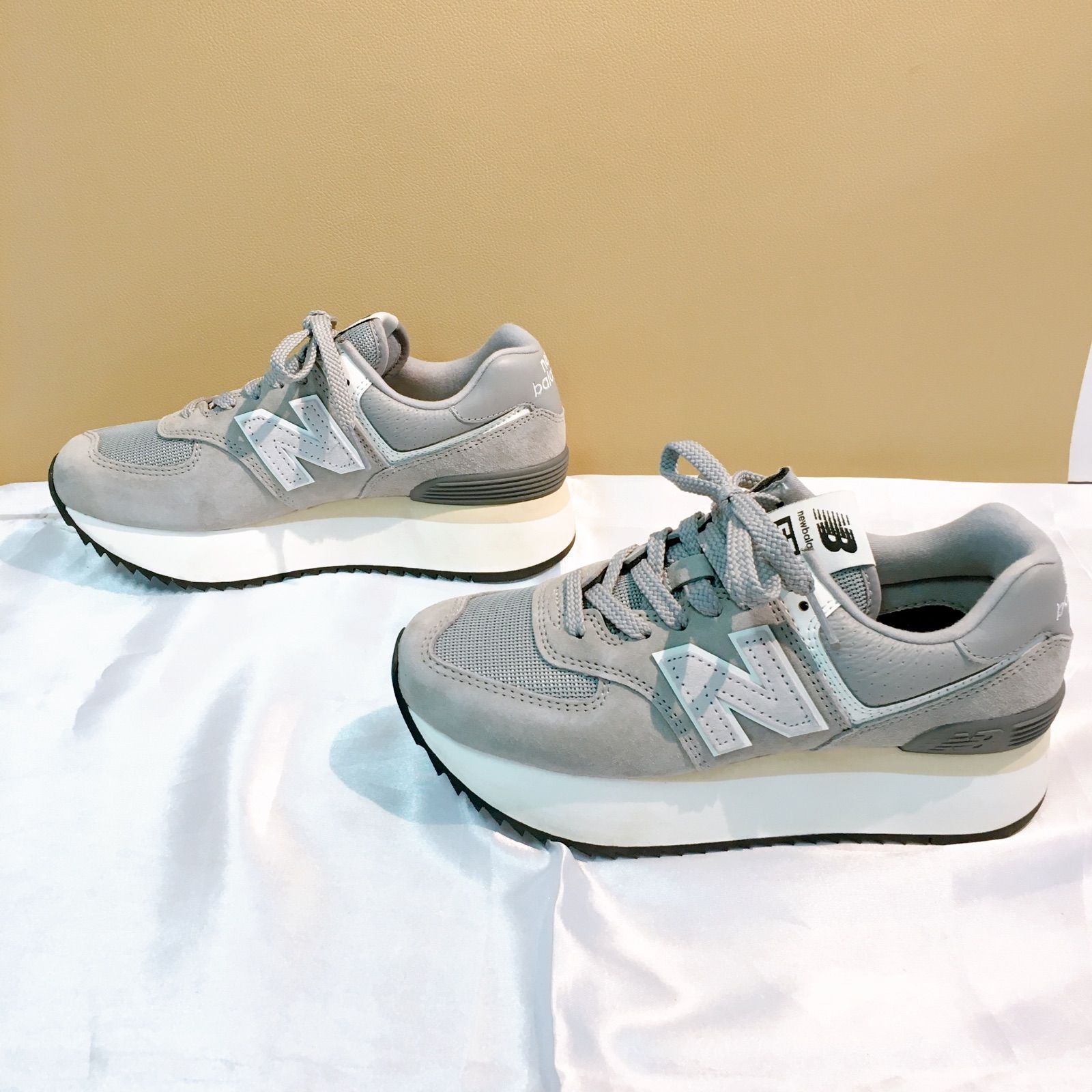 ギフト 国内完売サイズ NEW BALANCE WL574ZAA 厚底スニーカー