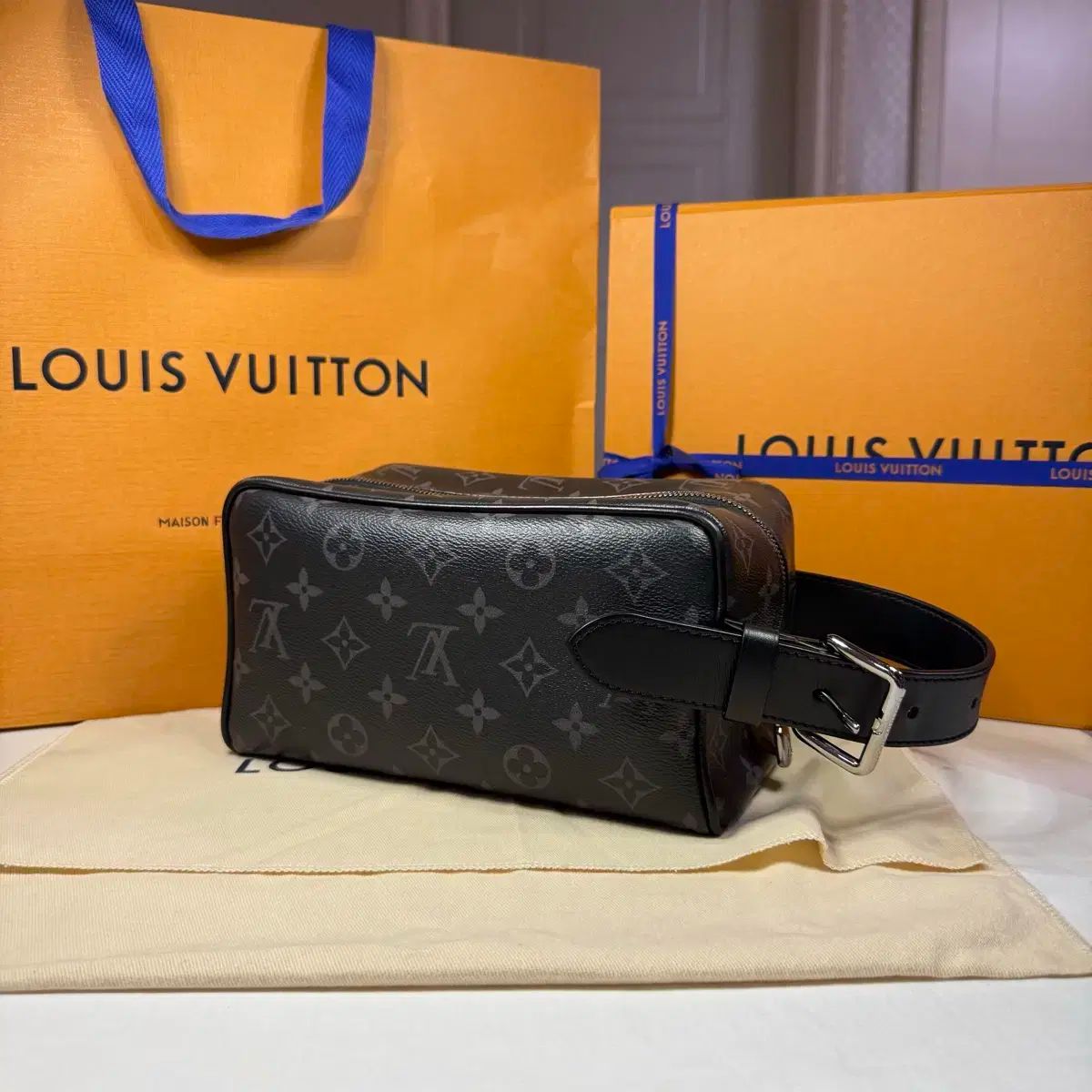 ルイヴィトン ロック 돕 キット モノグラム エクリプス ポーチ クラッチバッグ M83113