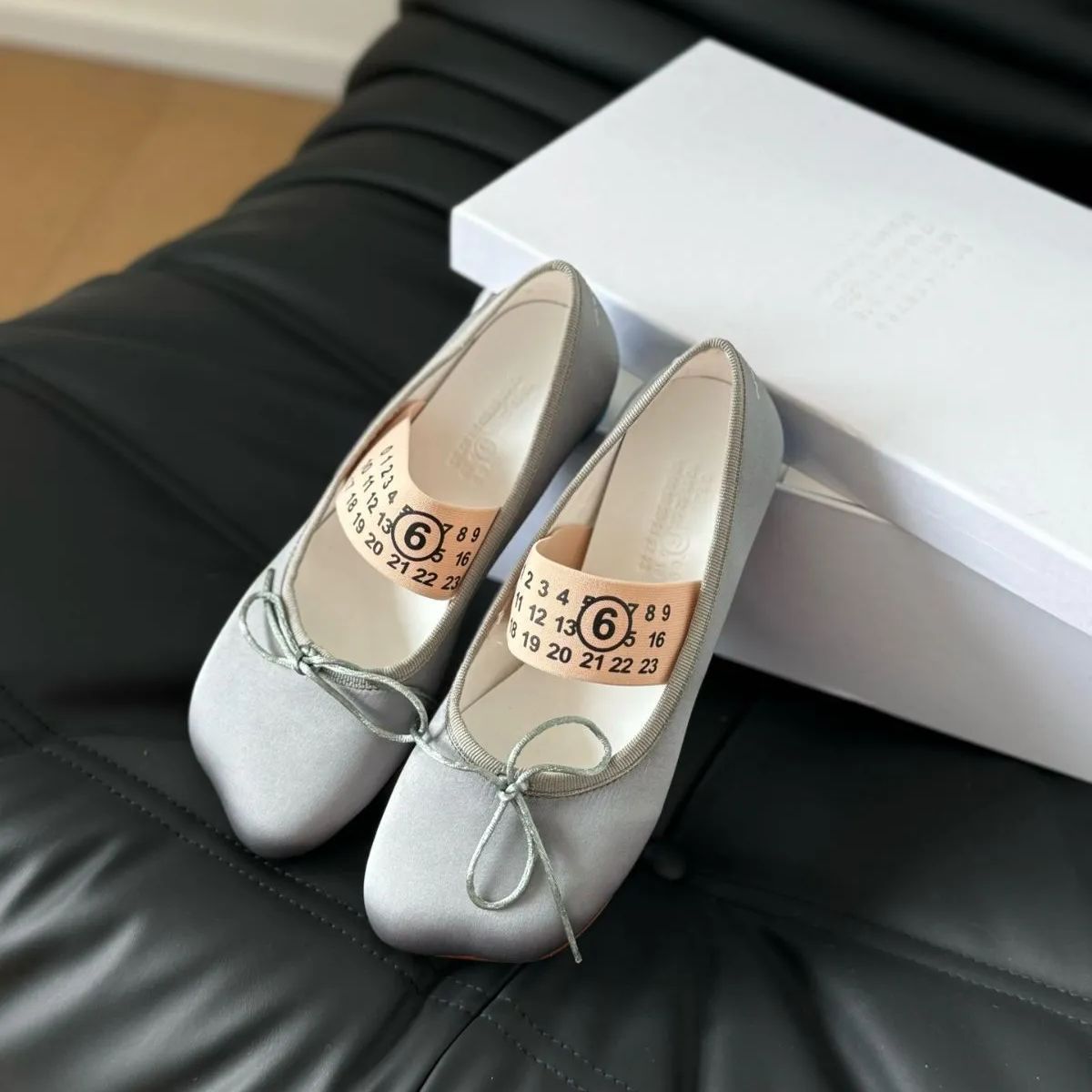 新品未使用【MM6 Maison Margiela】サテンバレエシューズ フラット 