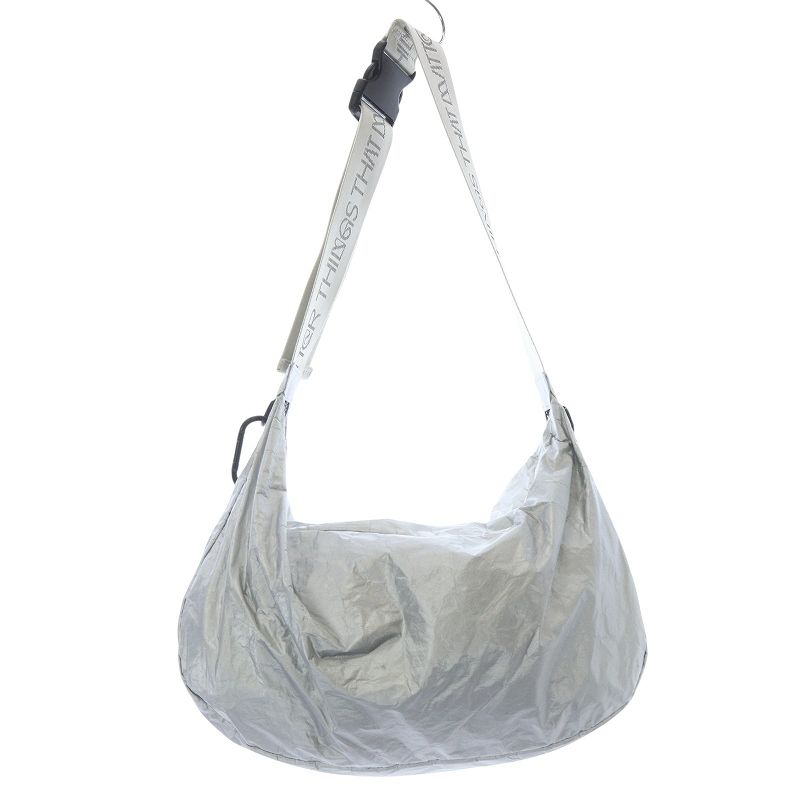 シングスザットマター　ボディバッグ　シルバー シングスザットマター THINGS THAT MATTER TYVEK MINI BODY BAG