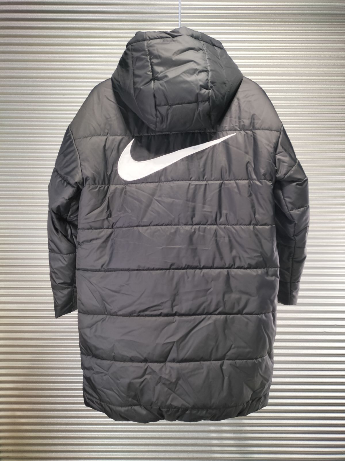 サイズ交換ＯＫ】 コア Mサイズ フォロ割NIKE SYN ベンチコート 