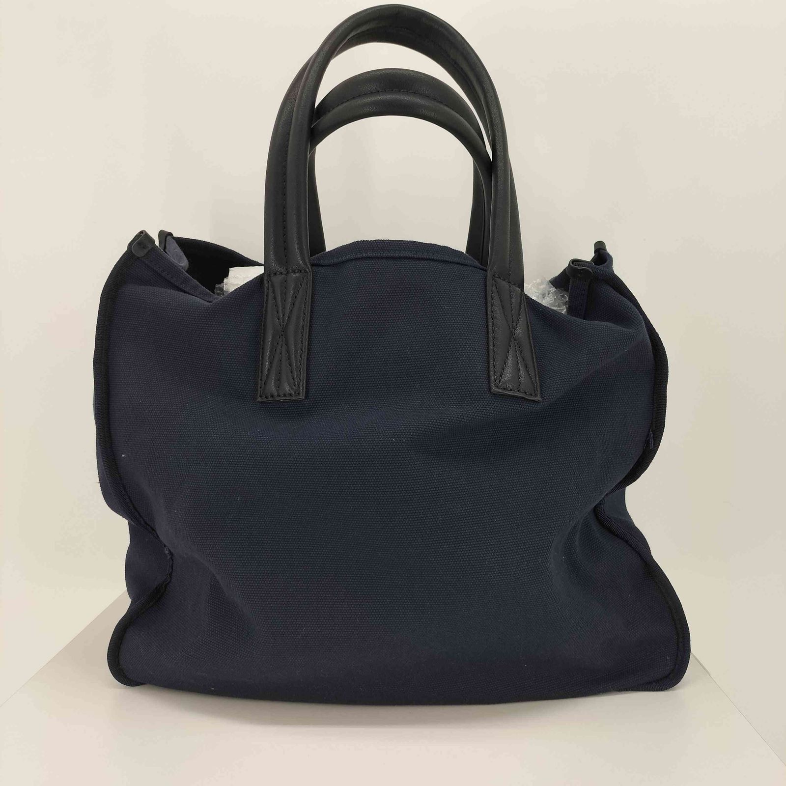 エンポリオアルマーニ EMPORIO ARMANI ロゴプリント ポーチ付 レザー