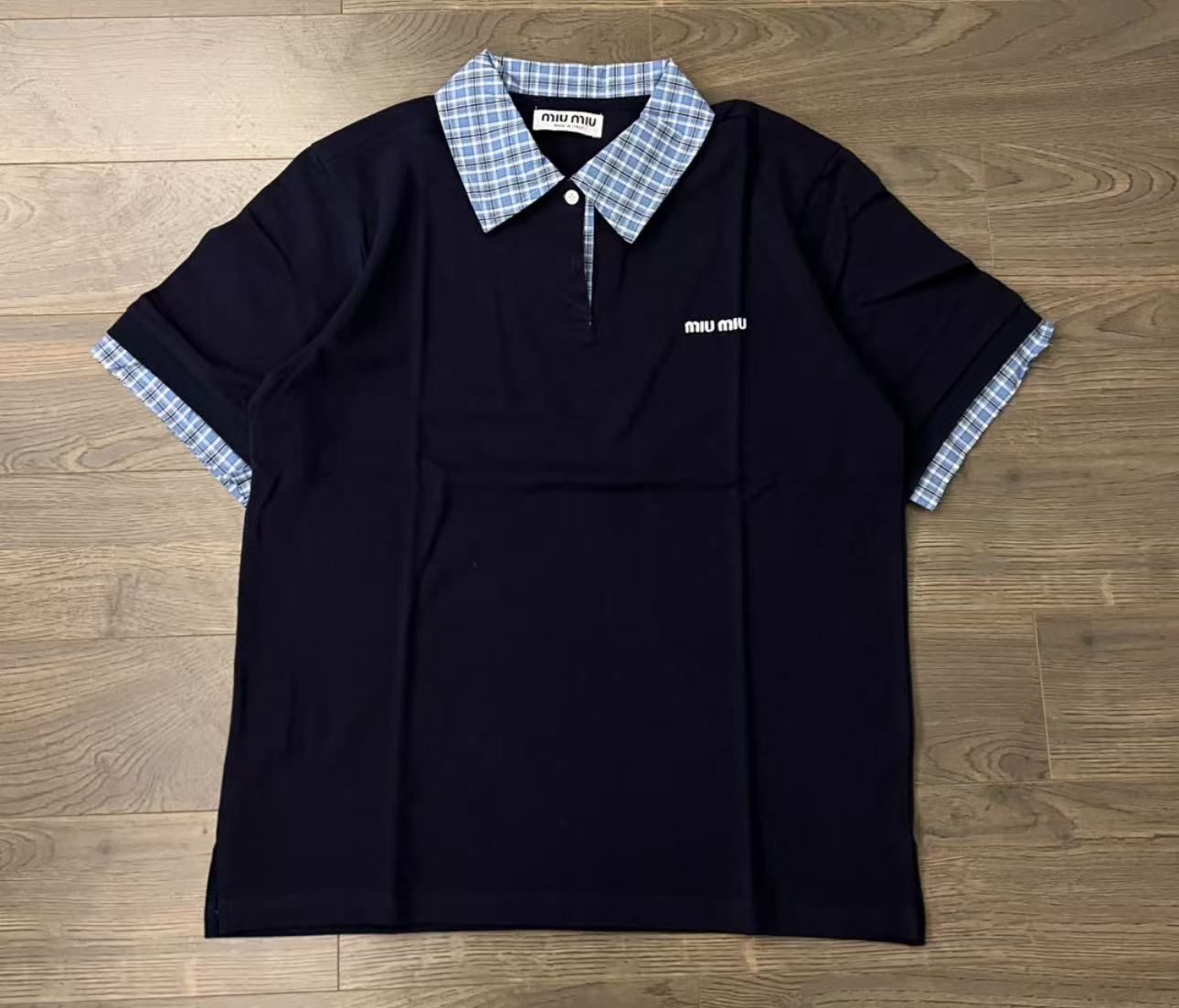 miu miu ネイビー ポロシャツ 半袖 miu miu st ネイビー ポロシャツ 半袖