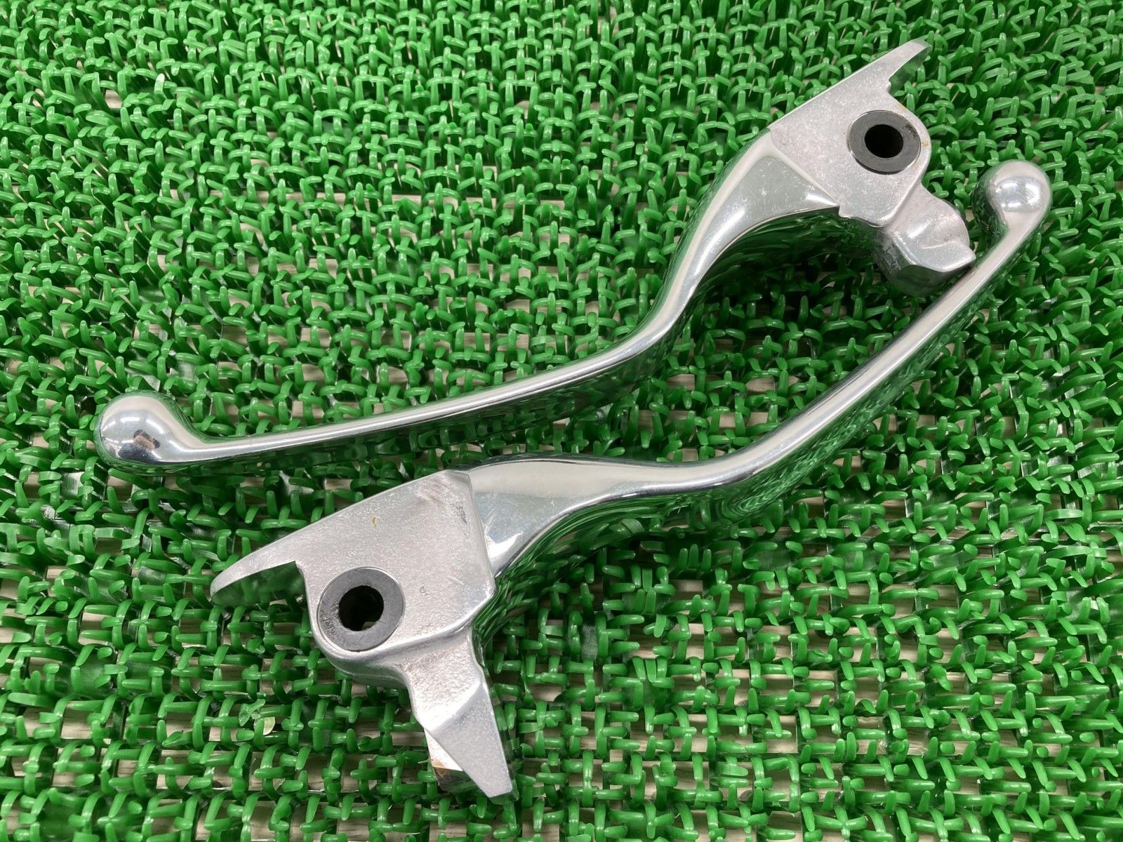 FLHX1750 レバー 左右 10.4594/C476 ハーレー 純正 10.4594 C10476 クラッチレバー ブレーキレバー コンディション良好 【中古】 86 FLHX1750 レバー 左右 10.4594/C476 ハーレー 純正 バイク 部品
