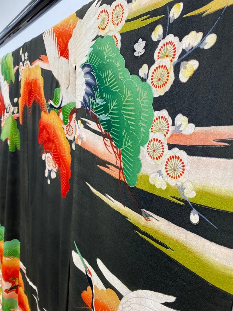 アンティーク 振袖 金駒 金彩 鶴 正絹 身丈164cm 紋付 振り布 比翼付き アンティーク 振袖 金駒 金彩 鶴 正絹 身丈164cm 紋付 振り布 比翼付き