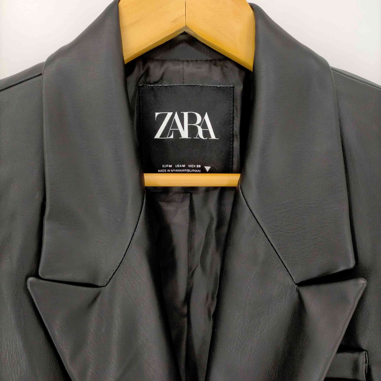 ザラ ZARA フェイクレザーブレザー レディース JPN：M - メルカリ