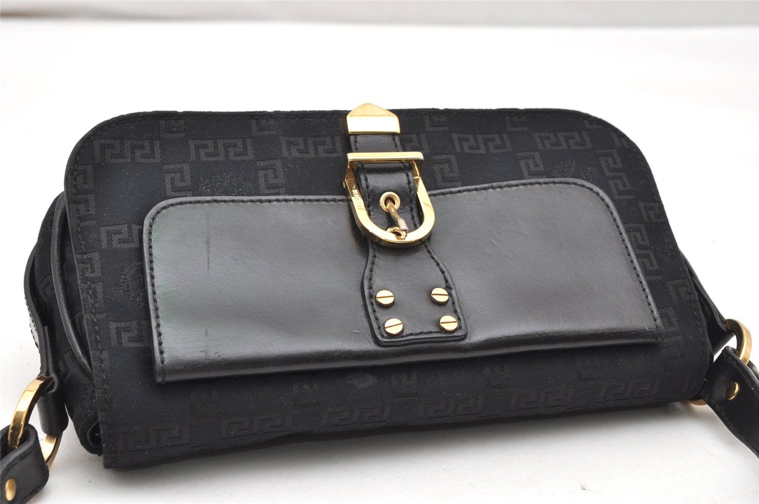 versace ボウリング ショルダー バッグ ヴェルサーチェ タグ ボウリング メタリック バッグ ヴェルサーチェ タグ ゴールド | VERSACE JP