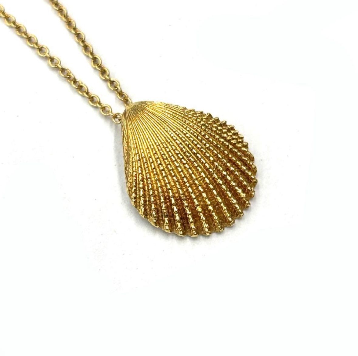 TIFFANY＆Co. シェルネックレス 貝 750 K18 2535✨ - メルカリ