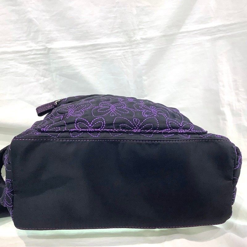 美品 アナスイ リュック バタフライ ブラック×パープル ナイロン チャーム 鍵 美品 アナスイ リュック バタフライ ブラック×パープル ナイロン