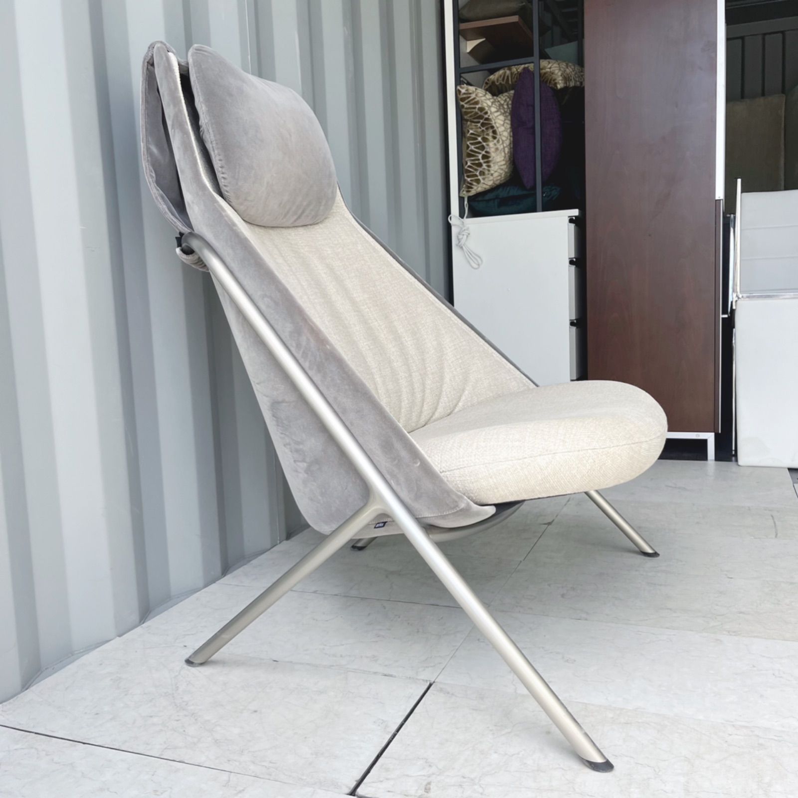 取付無料！アルフレックス ブランシェ グレーファブリックハイバックシングルソファ 取付無料！アルフレックス ブランシェ グレーファブリック