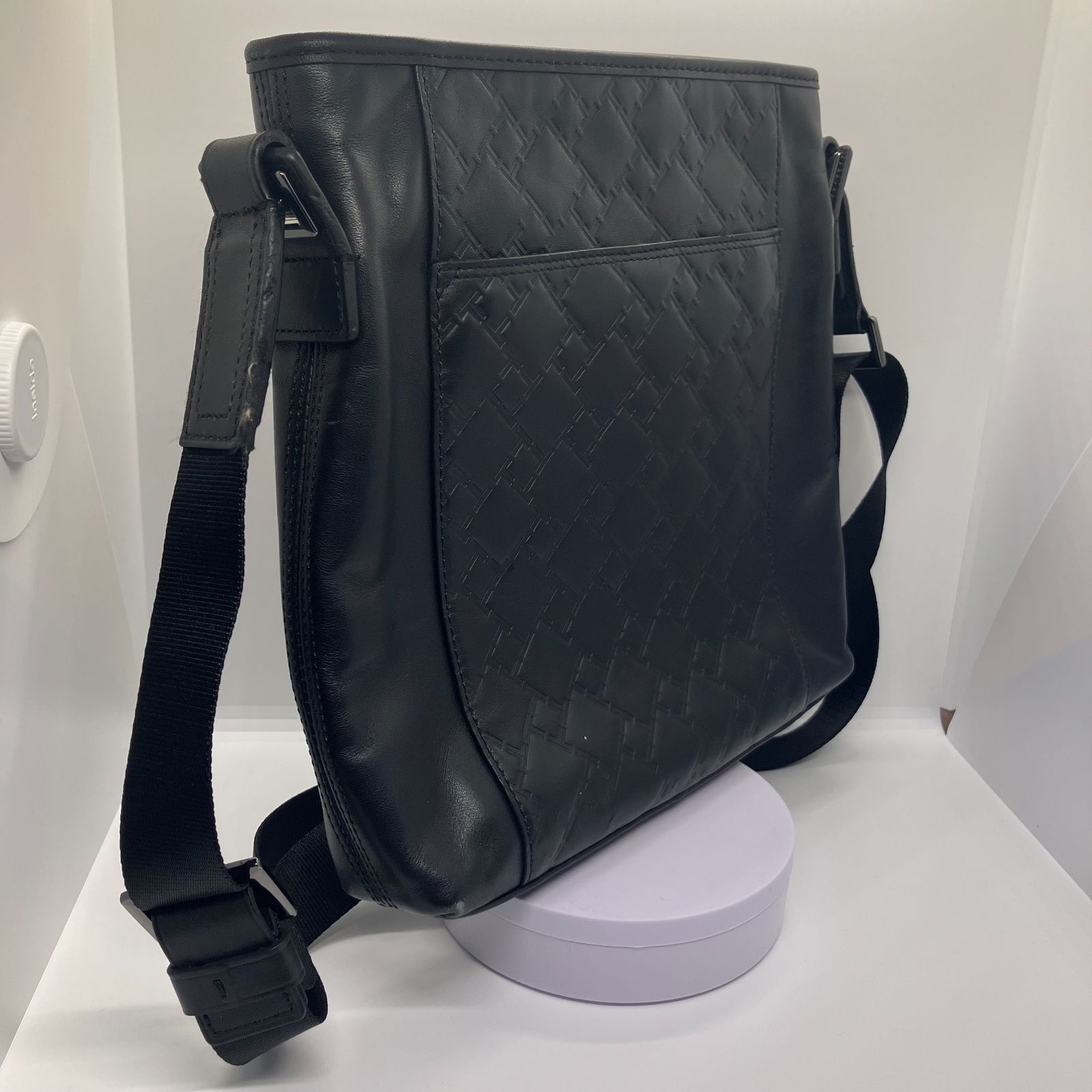 TUMI トゥミ レザー ショルダーバッグ ボディバッグ 31104DT - メルカリ