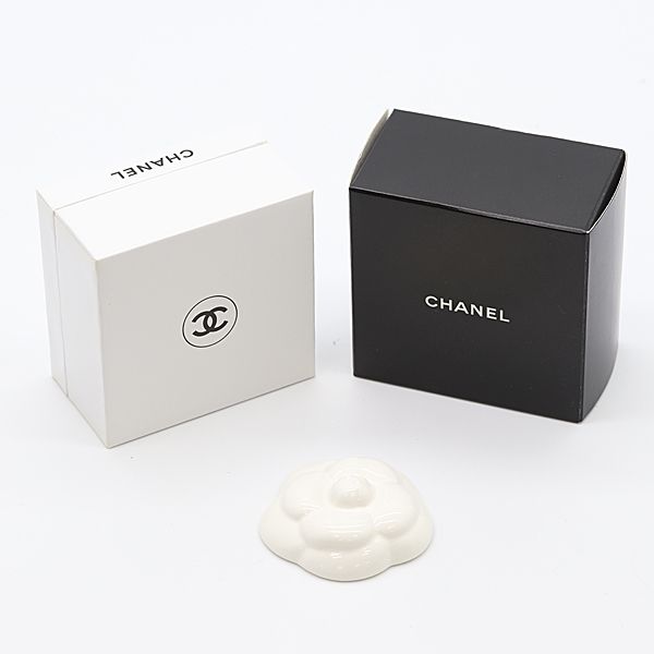 正規品 CHANEL 新品未使用 カメリア (箱付き) 箱付 良品 シャネル カメリア ペーパーウェイト ノベルティ