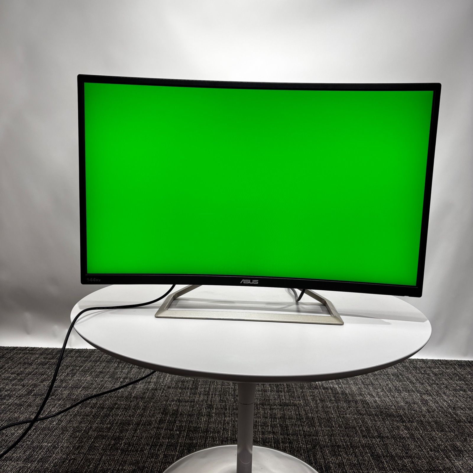 値下げASUS ゲーミングモニター ディスプレイ VA326H 31.5インチ ASUS、“圧倒的な没入感”を得られる31.5型フルHD曲面液晶「VA326H