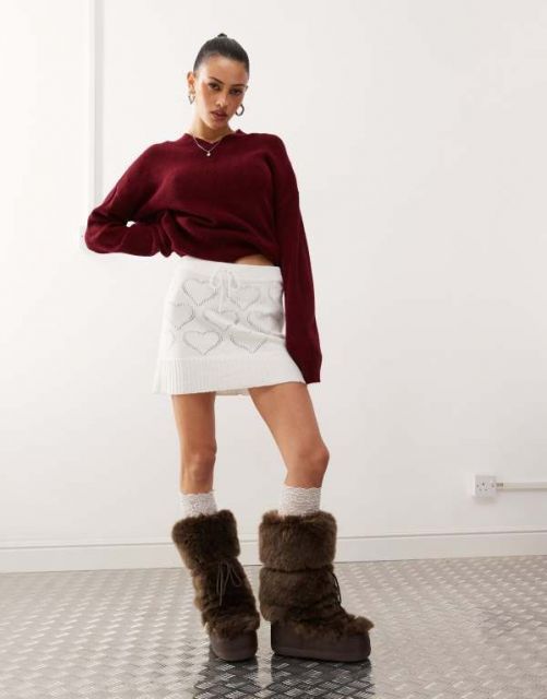 【送料無料】 リクレイム ヴィンテージ レディース スカート ボトムス Reclaimed Vintage knitted pointelle skirt in off white Off-white