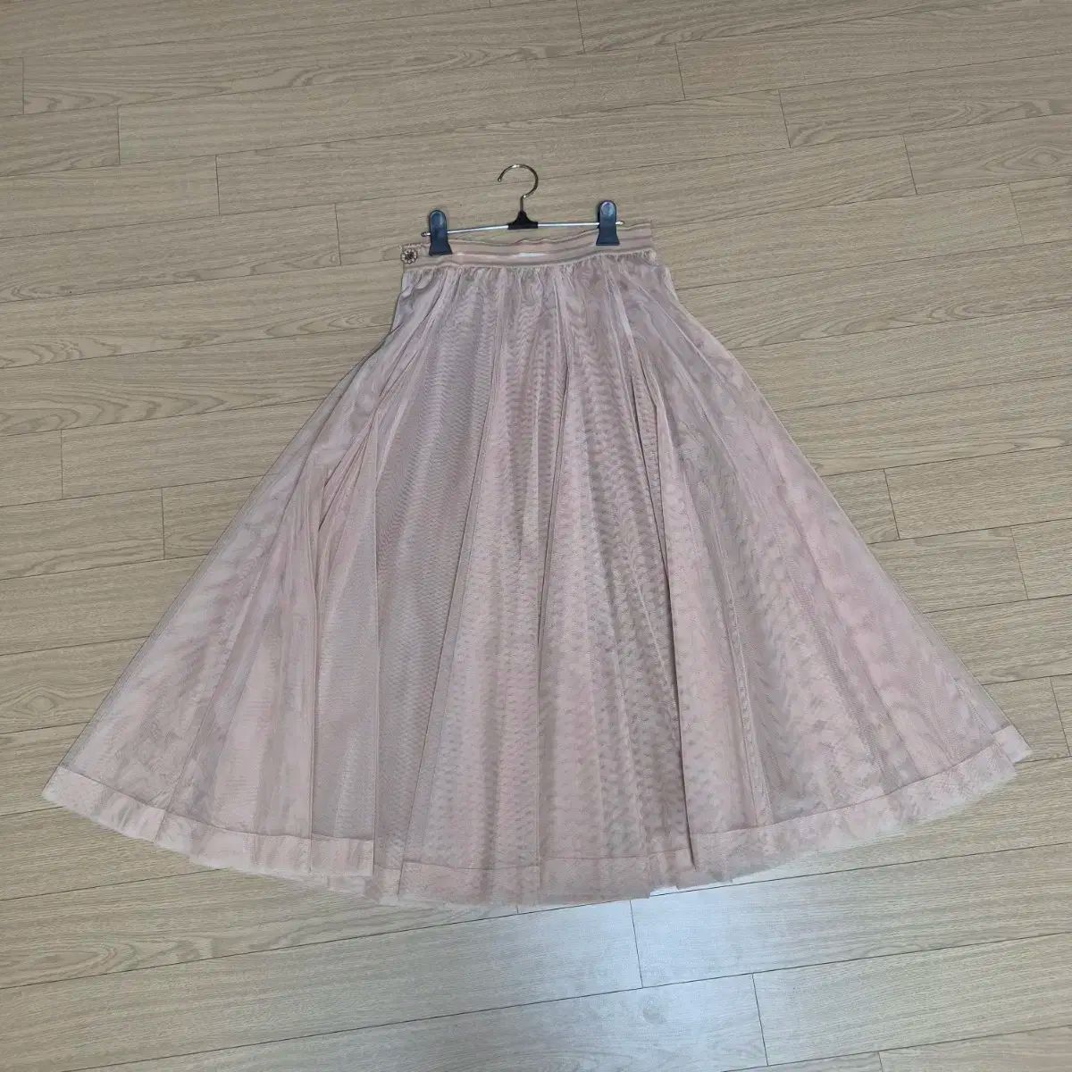 絶対お買い得！！ O 2nd オッズセカンド 55 軽やかな印象 チュール スカート ほぼ 2025正規品激安大集合! 