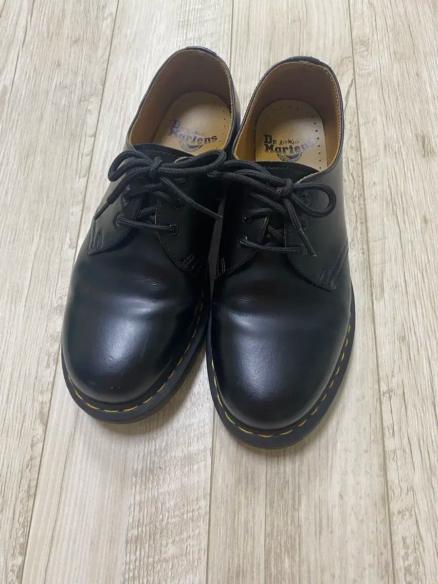 DR. MARTENS ドクターマーチン 1461 3 笏 スムース 260