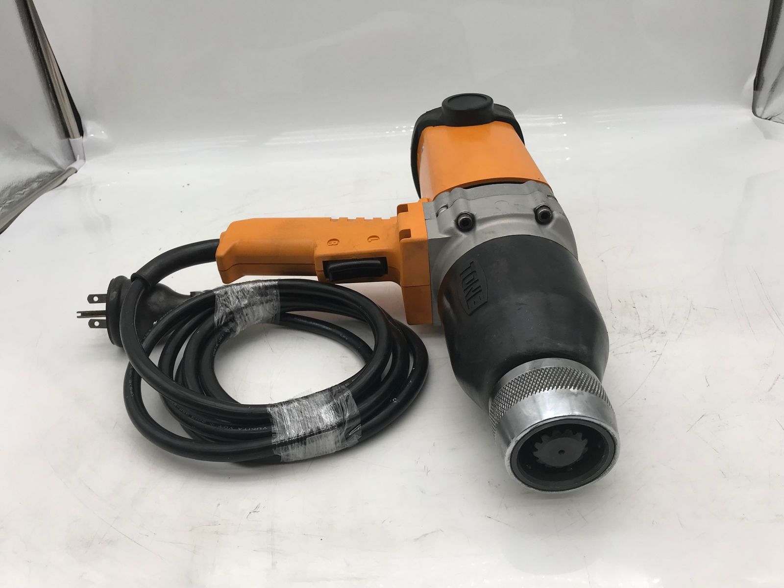 TONE トネ IW-22-1 電動インパクトレンチ 100V 12.0A 600N・m