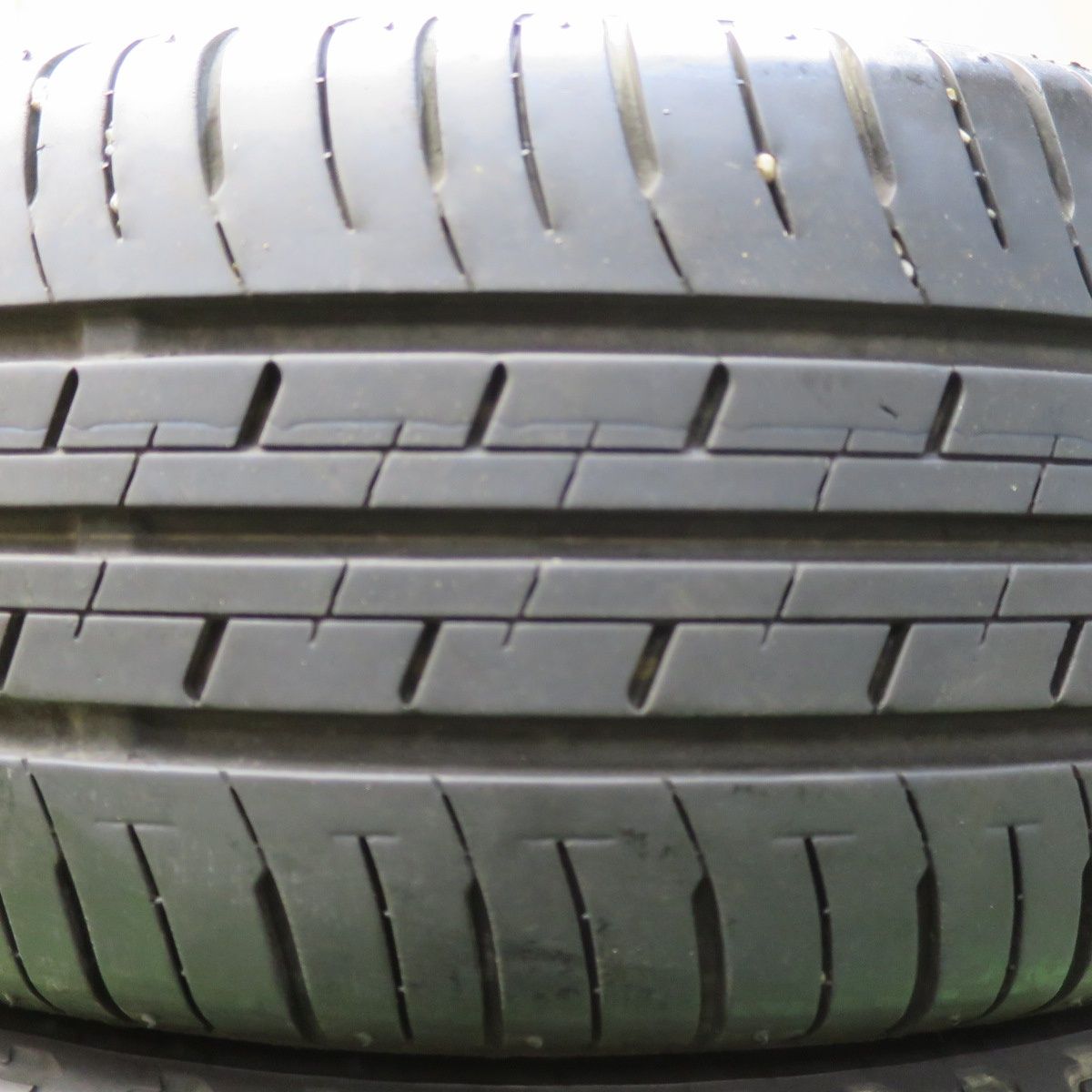 4本価格 ダイハツ