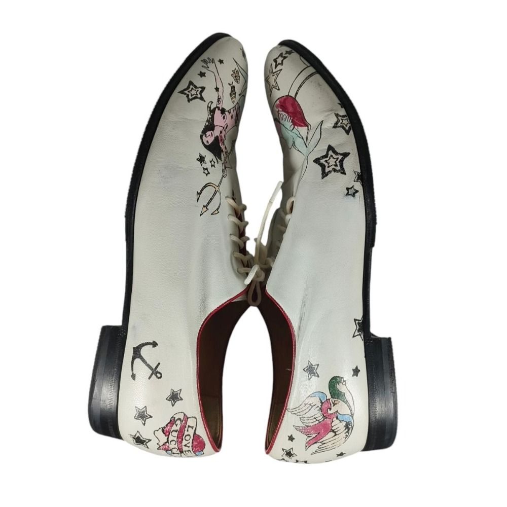 モカシン・デッキシューズ 良品 名作 GUCCI グッチ タトゥーコレクション レザー マーメイドペイント ホールカット シューズ 211712 42EJ 27㎝相当 ホワイト メンズ 古着 中古 USED 上品な見た目