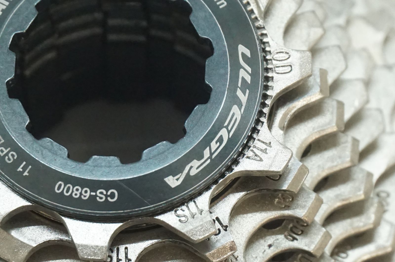 SHIMANO 「シマノ」 ULTEGRA CS-6800 11-25T スプロケット