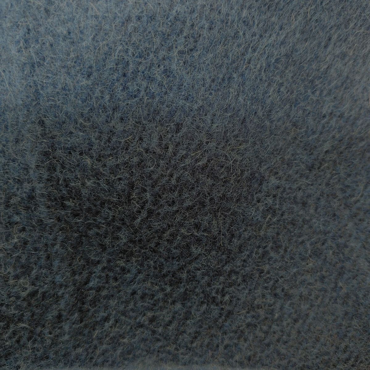 - ブルー