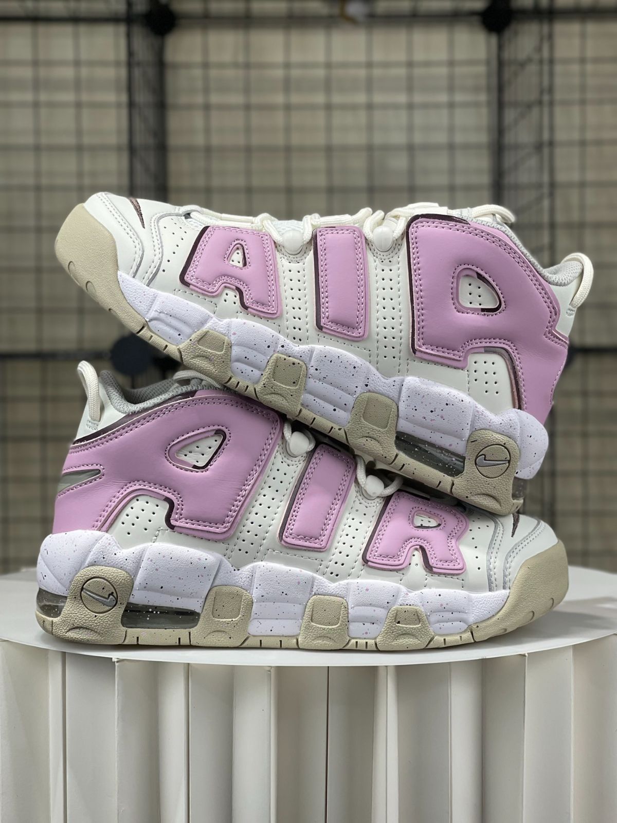 新品 Nike Air More Uptempo “Phantom (GS)“ DM1023-001 ナイキ エアモア アップテンポ “ファントム/アイアン/オアー  ホワイト“ - メルカリ