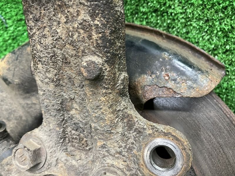 KDH205V 右フロントナックルハブ