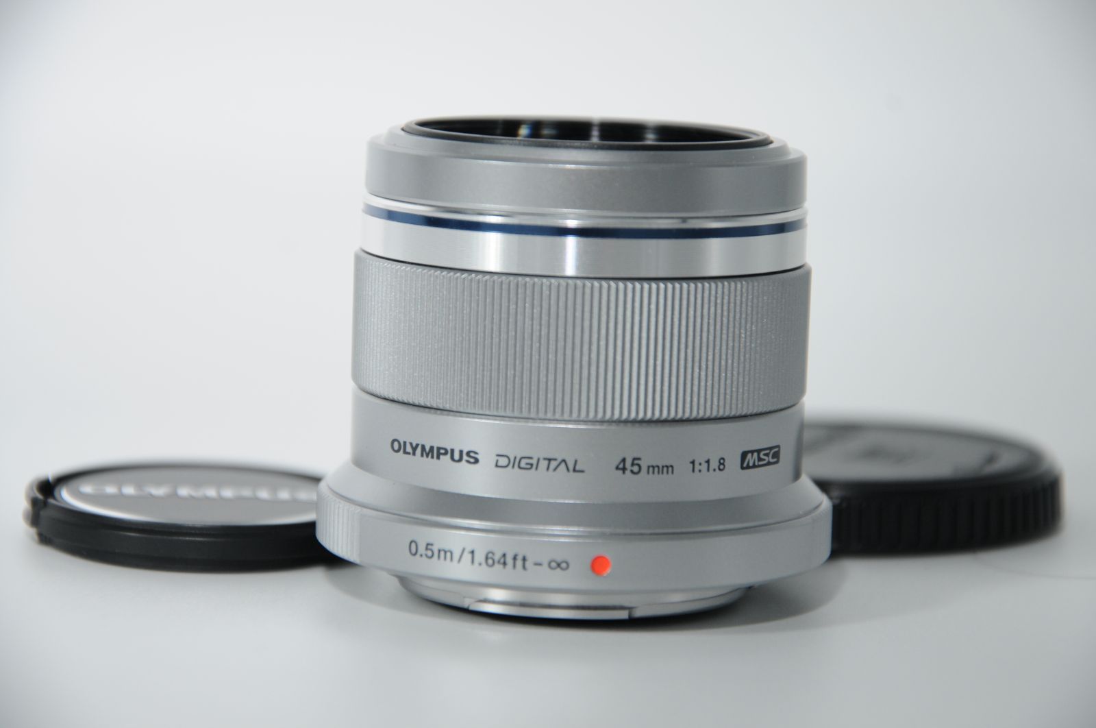 OLYMPUS 単焦点レンズ M.ZUIKO DIGITAL 45mm F1.8 シルバー | www.agb.md