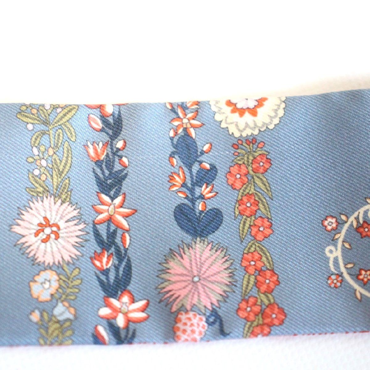 HERMES エルメス ツイリー ブリッドドゥガラ アンフルール シルク100  