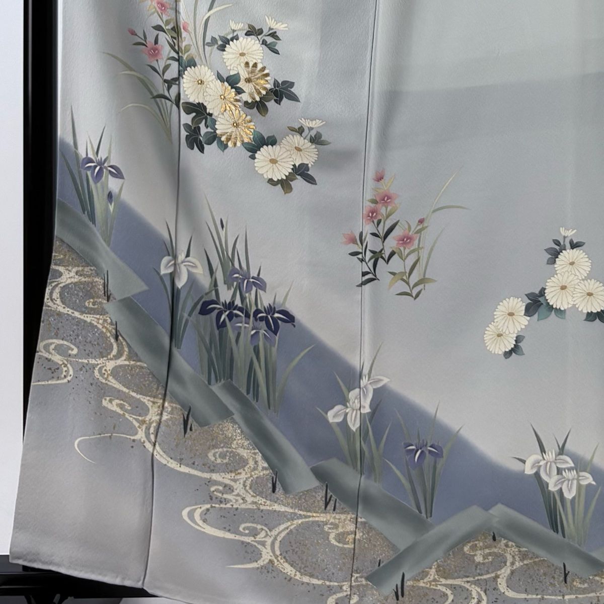 訪問着 身丈162cm 裄丈66cm M 袷 菊 菖蒲 金銀彩 金糸 青灰色 正絹 秀品