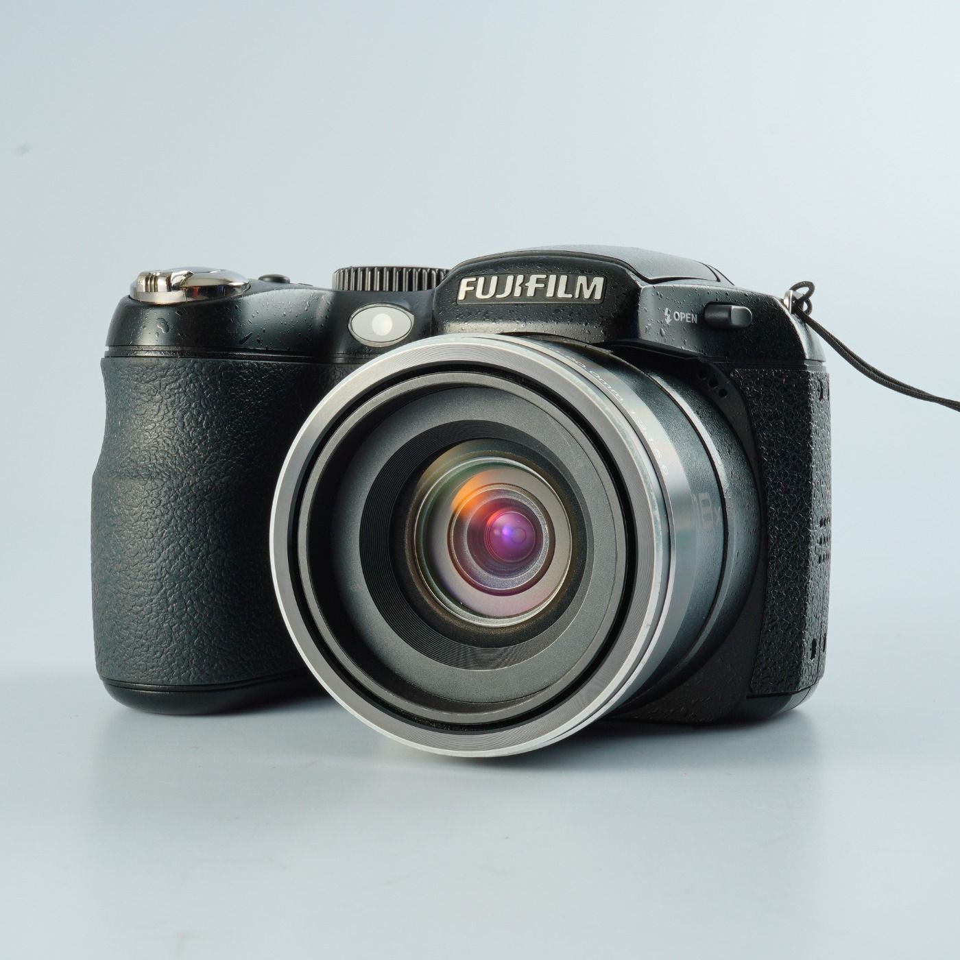 ディスカウント FUJIFILM 富士フィルム Finiepix S2500HD + SD 2GB