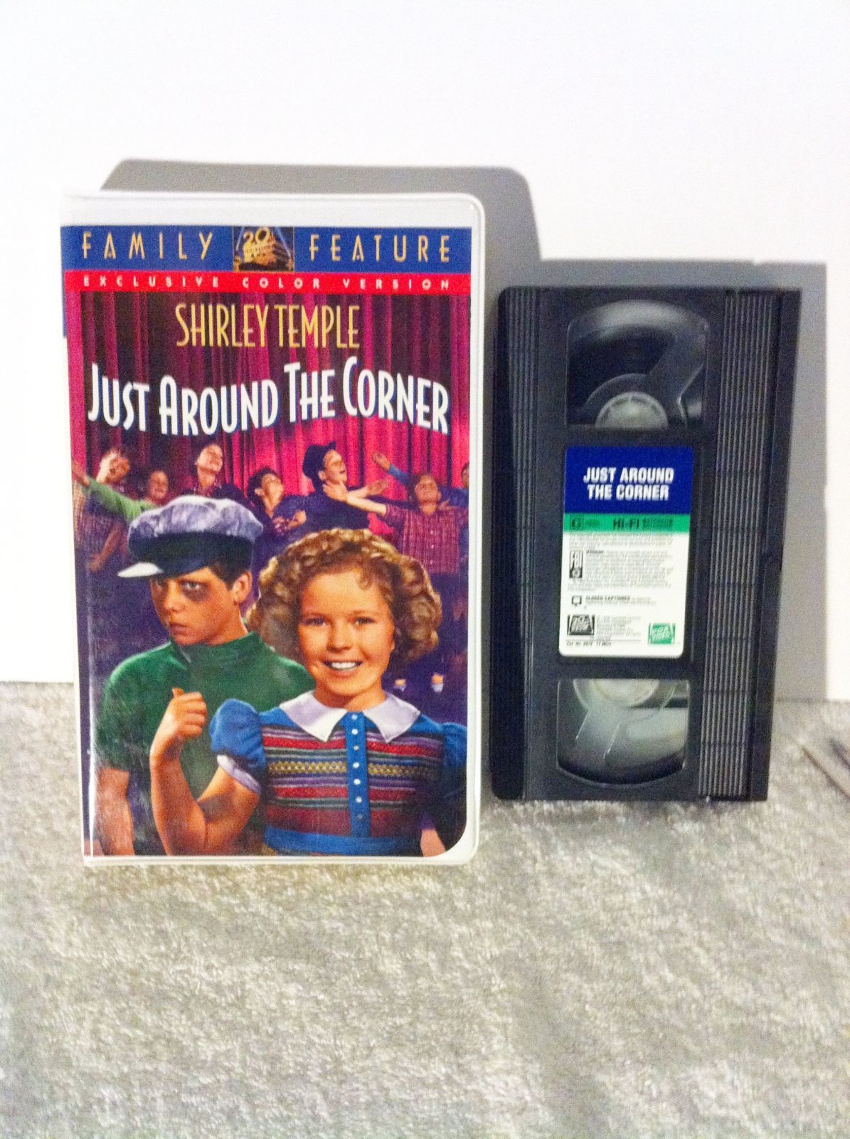 Just Around the Corner [VHS] 【公式通販】