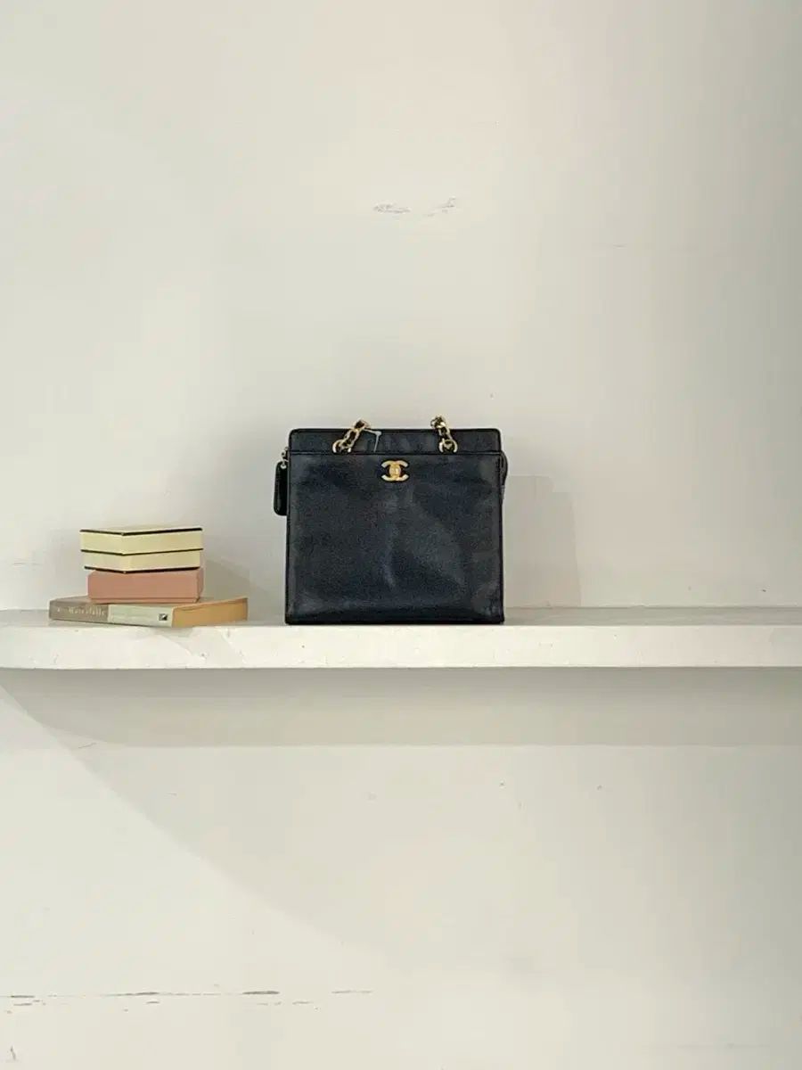 Chanel シャネル キャビア チェーン ショルダーバッグ