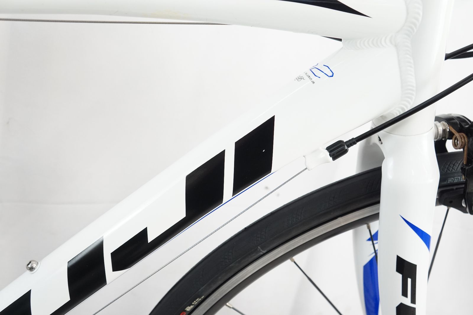 FUJI 「フジ」 SPORTIF 2.3 2016年モデル ロードバイク / バイチャリ 