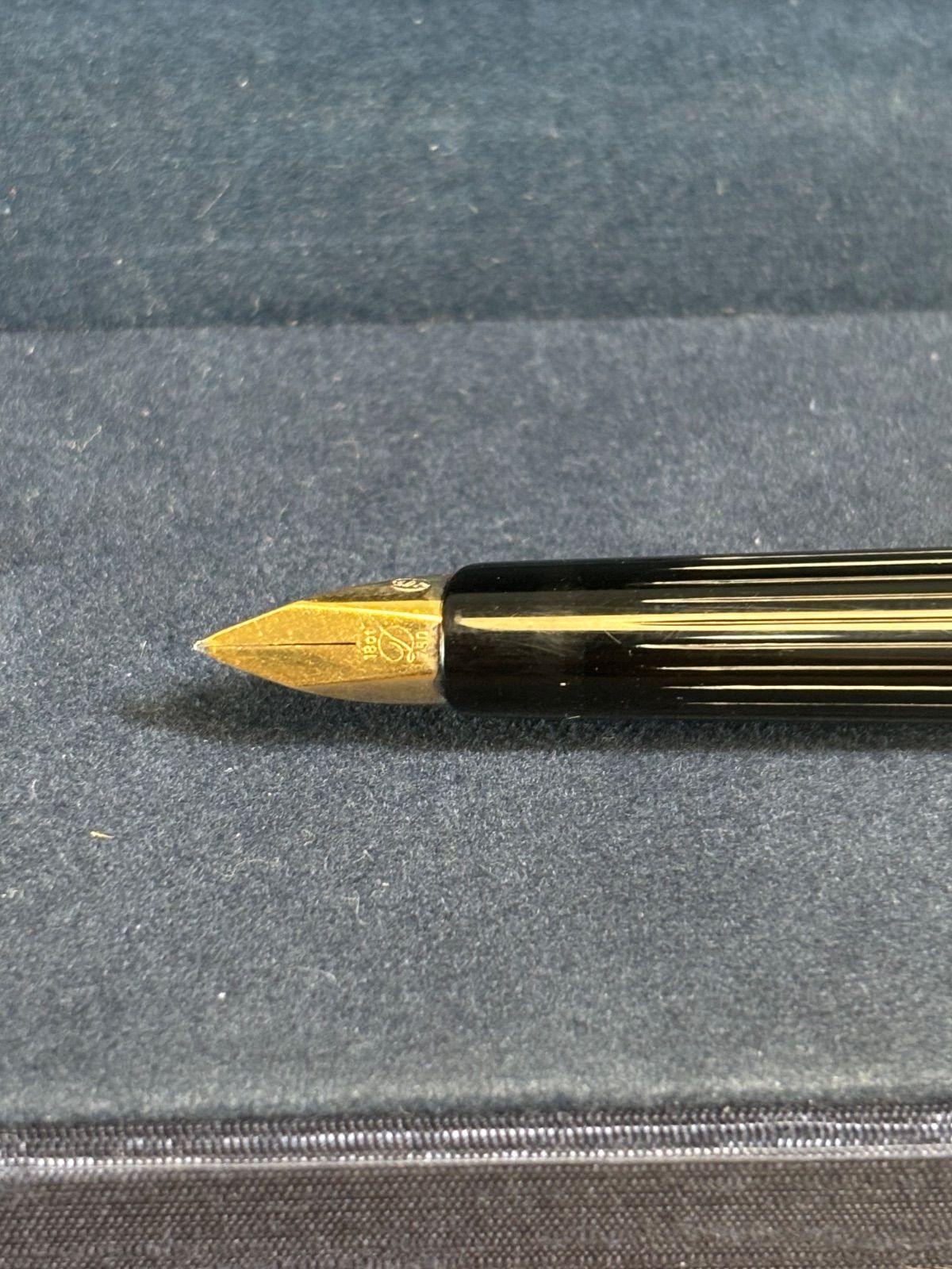 S.T.Dupont デュポン 万年筆 ゴールドカラー ペン先18ct 750 SV925