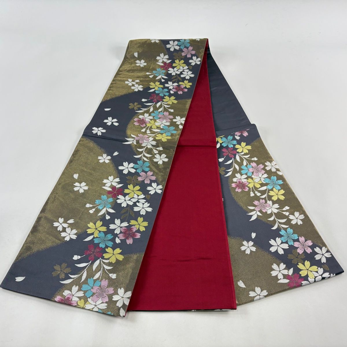 袋帯 美品 秀品 桜 花びら 刺繍 金銀糸 濃紫 六通 正絹 【中古