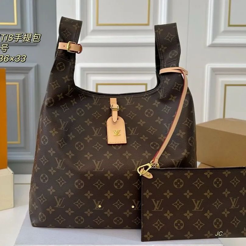 新品未使用 箱付  LOUIS VUITTON  ノベルティトートバッグ 専用ページ