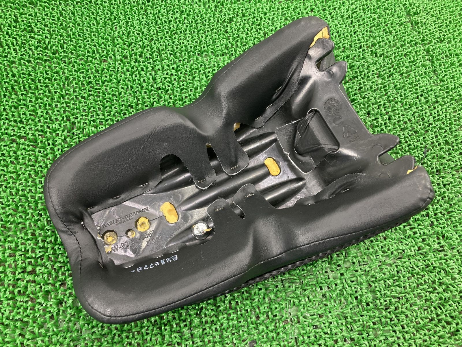 FLSTN1580 タンデムシート ハーレー 純正 中古 バイク 部品