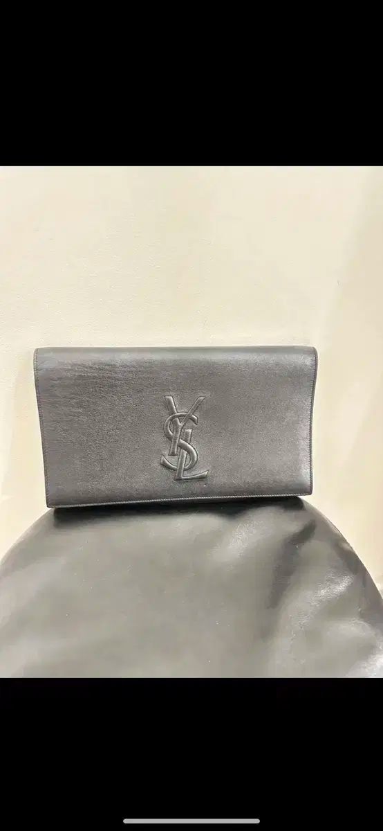 正規品 YVES SAINT LAURENT(イヴ・サンローラン) クラッチバッグ バッグ 横 28