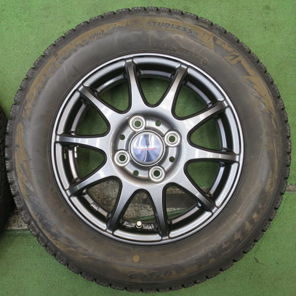 バリ溝 22年 キレイ ほぼ10分 スタッドレス 155 70R13 ブリヂストン ブリザック VRX2 VELVA CHARGE ヴェルヴァ 13インチ PCD100 4H 5092406NJス