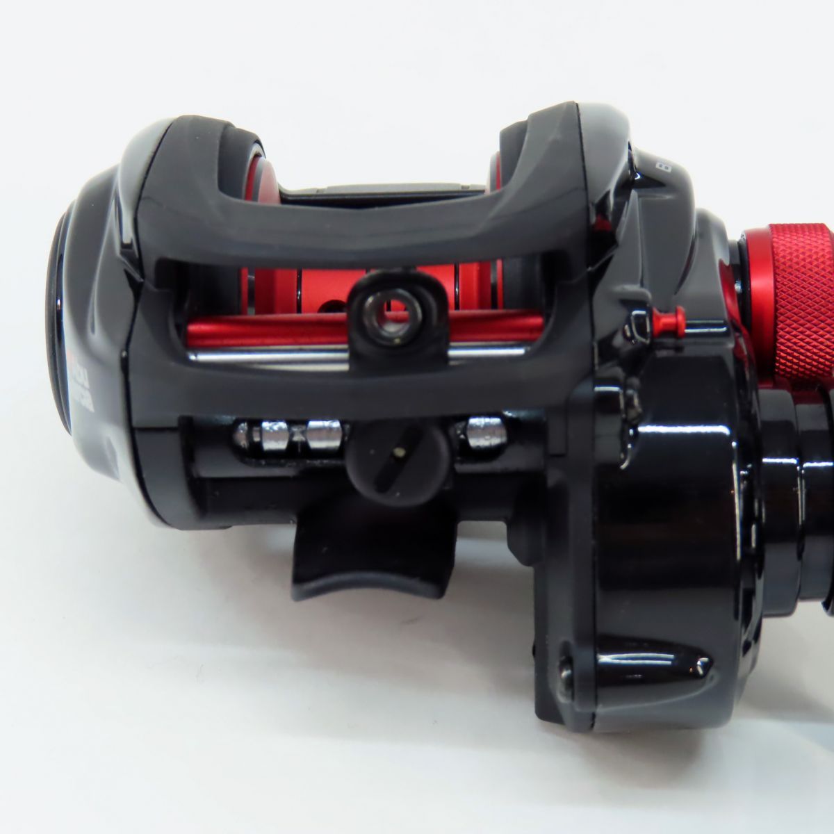 特価】Abu アブガルシア BLACKMAX4-L ブラックマックス4 （左
