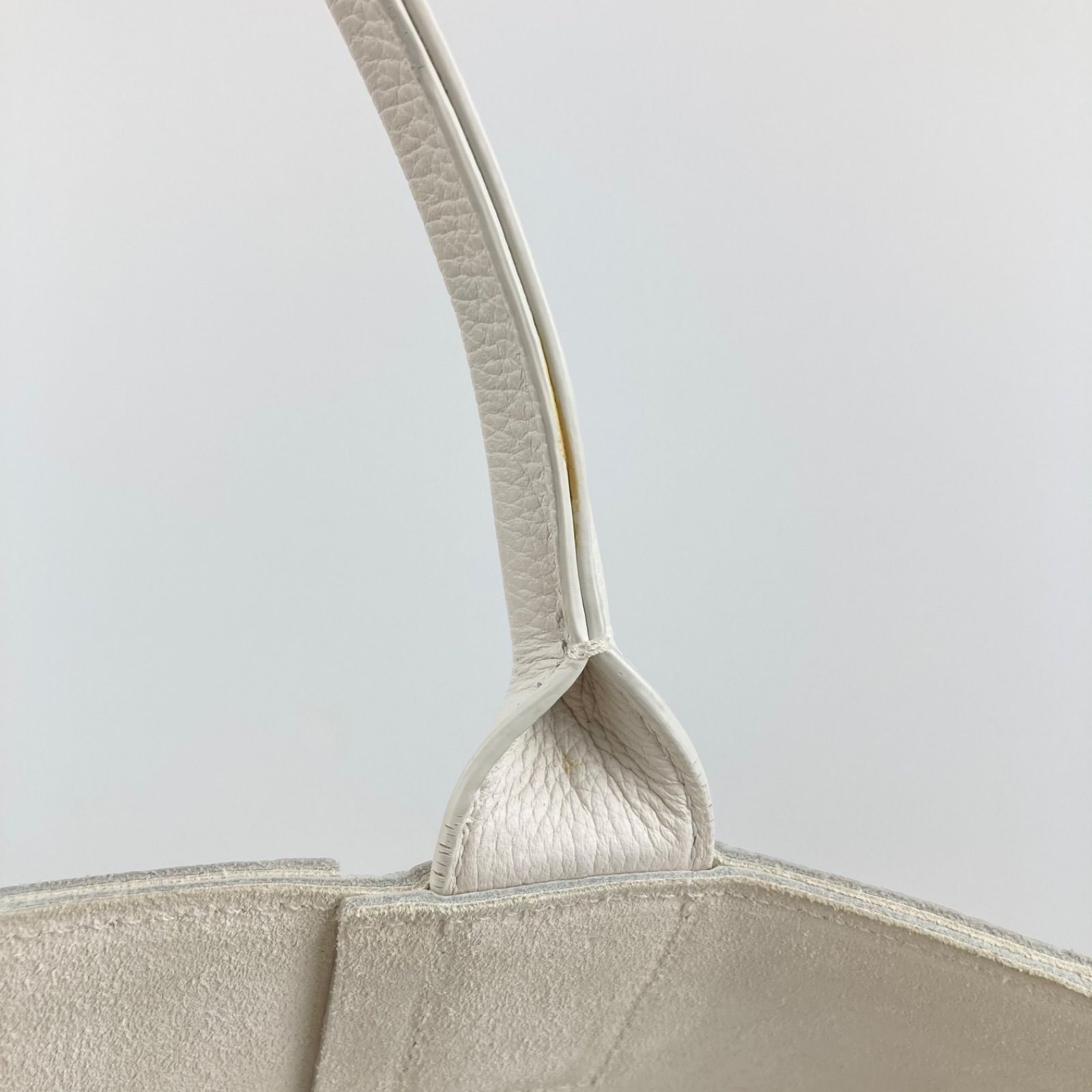 BOTTEGA VENETA ボッテガ ヴェネタ マキシイントレチャート アルコ 